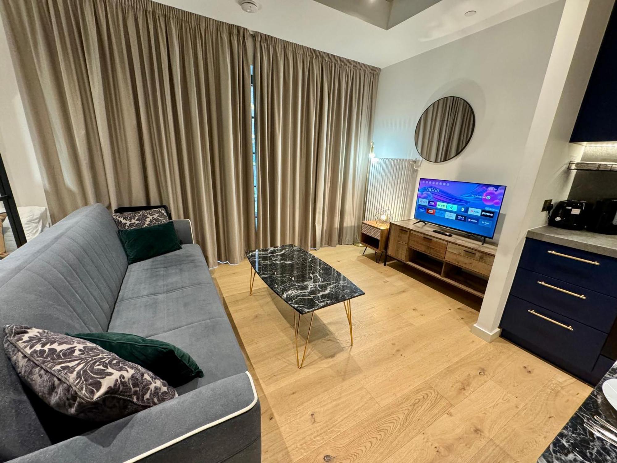 Amazing Cosy Apartment, Next To O2 Arena And Close To London Excel, Secure Parking エクステリア 写真